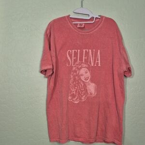 Comfort Colors Selena T-Shirt in